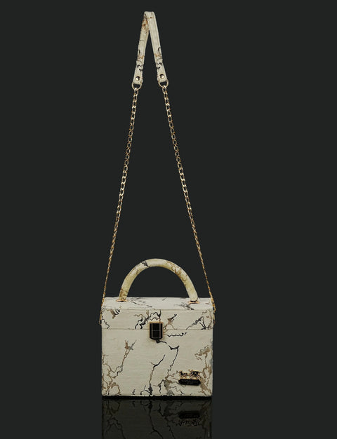 GOLDEN-ELEGANCE-BOX-BAG-WHT-GOLD SKU: GOLDEN-ELEGANCE-BOX-BAG-COA-0001-WHT-GOLD